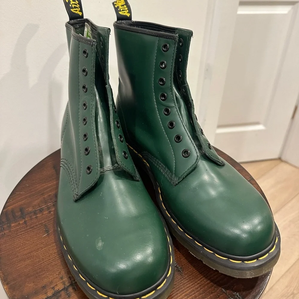 Green Dr. Marten’s Men's Boots - Picture 2 of 2